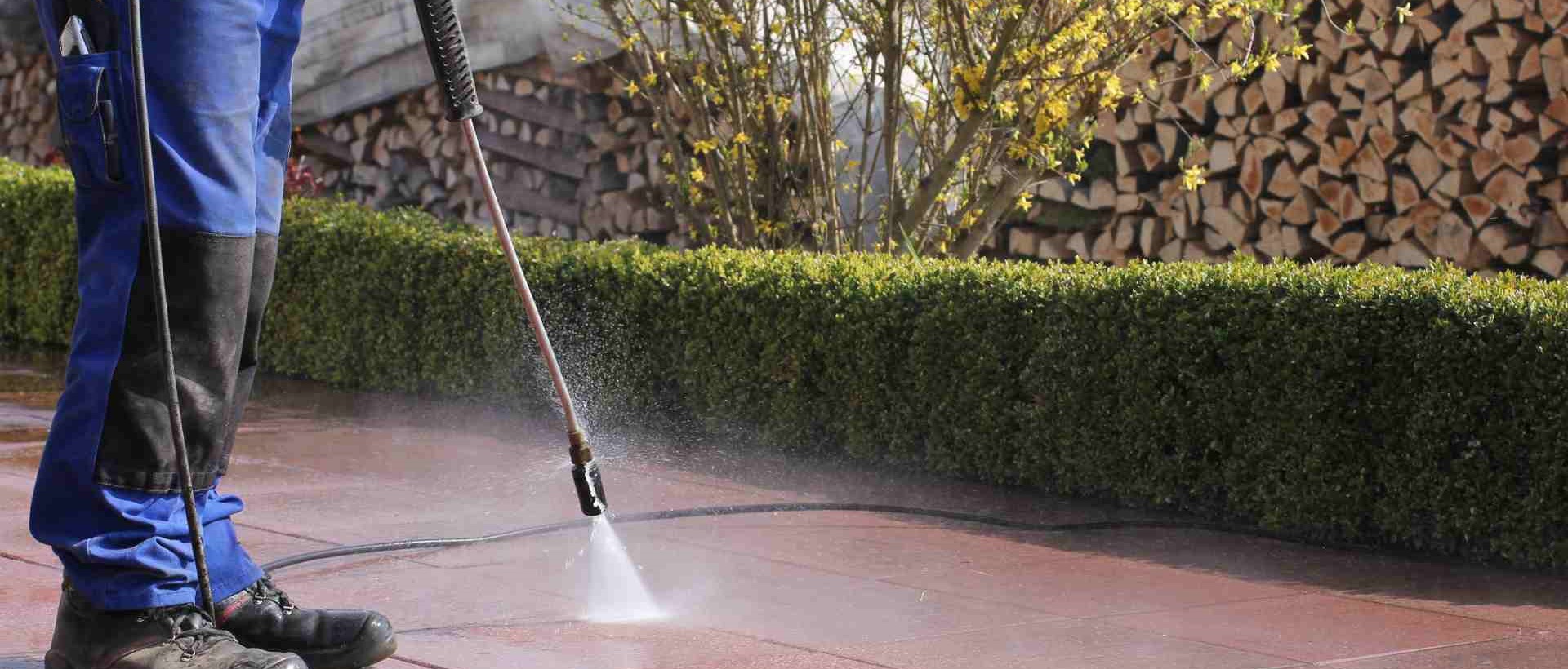 garden maintenance W2